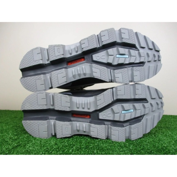 NEW On Cloudrock 2 Waterproof Boots Womens 9 Shoes Glacier Eclipse Trail Hiking - Picture 6 of 12